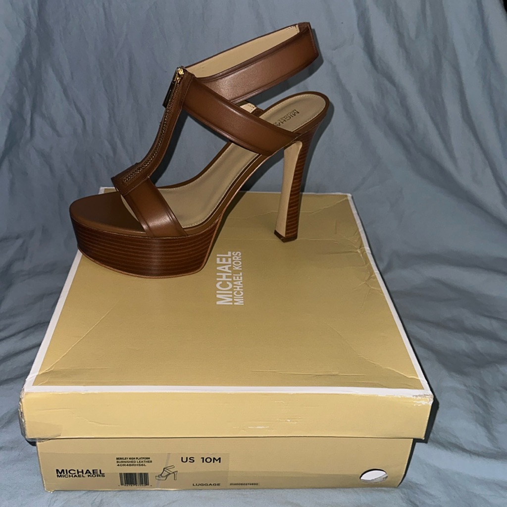 Brand New Michael Kors